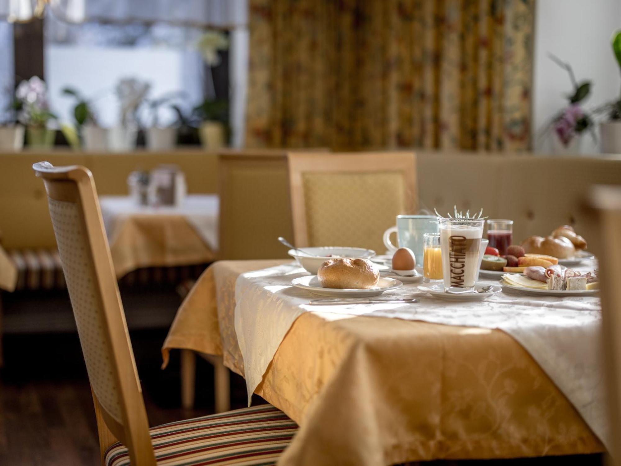 Hotel Garni Europa St. Anton am Arlberg Eksteriør bilde